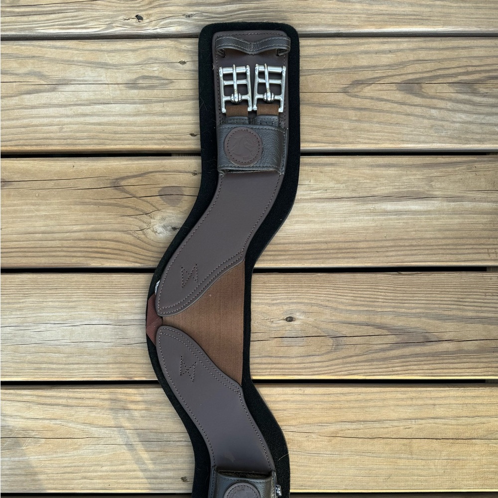 Total Saddle Fit Dressage Girth size 24 in Brown